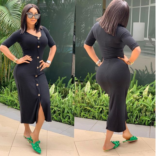 Toke Makinwa flaunts her curves in new stunning photos?