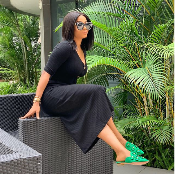 Toke Makinwa flaunts her curves in new stunning photos?