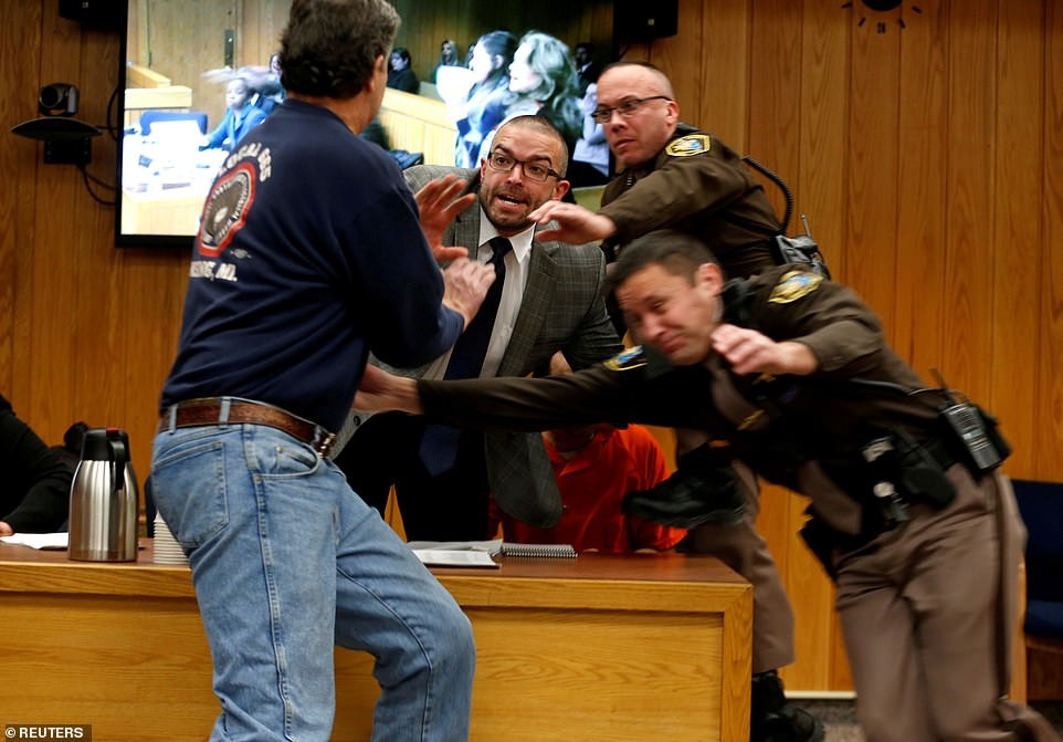 Here are Reuters 2018 Photos Of The Year