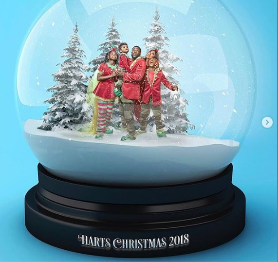 Cute Family! ?Kevin Hart and his family get stuck in a snow globe for their Christmas card? (Photos)