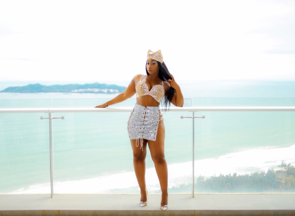 Victoria Kimani flaunts her cleavage as she goes underwear-free in new sexy photos?