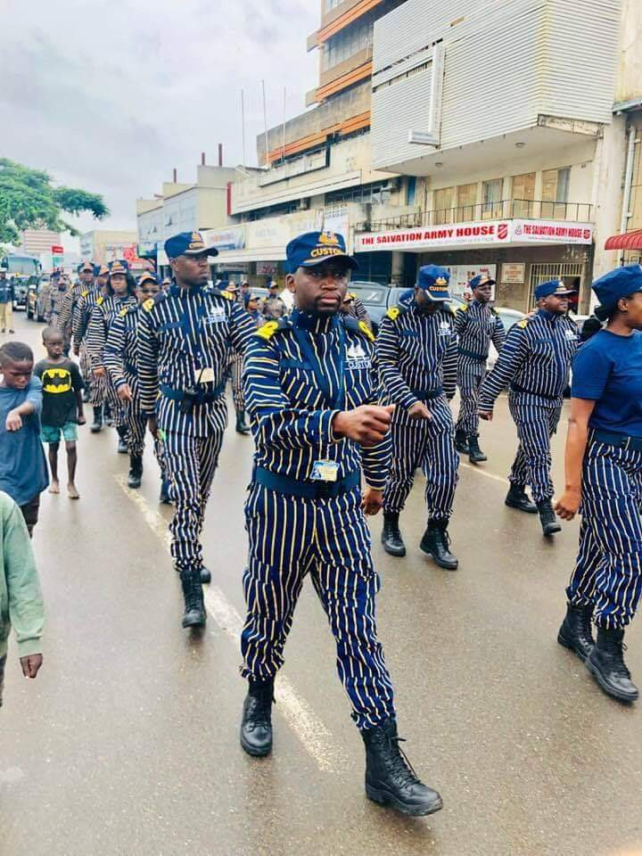 Social media users go into a frenzy as?Zambia unveils new uniforms for customs officers (Photos/Screenshots)