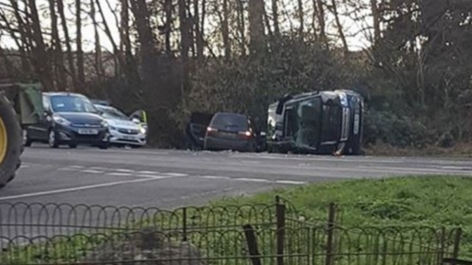 Prince Philip, 97, involved in a car crash in Sandringham (photos)