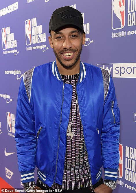 Arsenal and Chelsea football stars storm the O2 Arena in expensive designer wears to watch a basketball clash?(Photos)