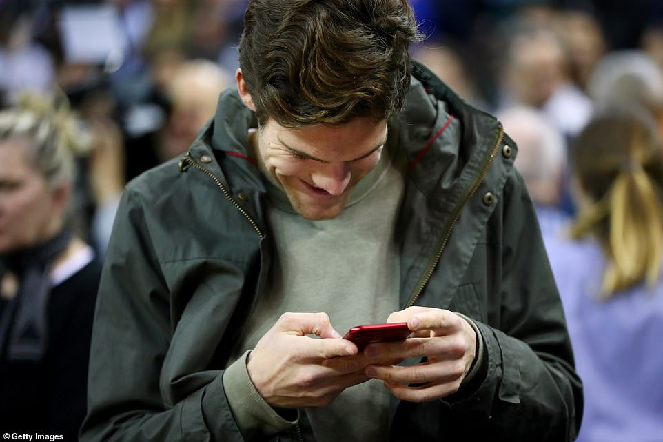 Arsenal and Chelsea football stars storm the O2 Arena in expensive designer wears to watch a basketball clash?(Photos)