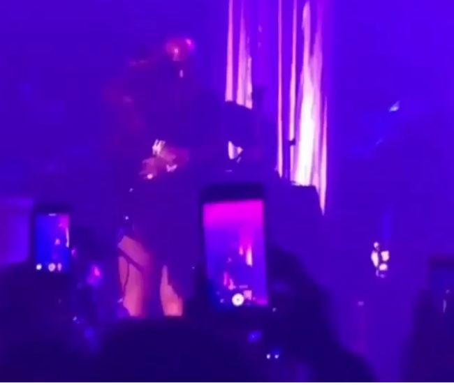 ?Birdman surprises Toni Braxton on stage as they reconcile by embracing each other in front cheering fans (Video)