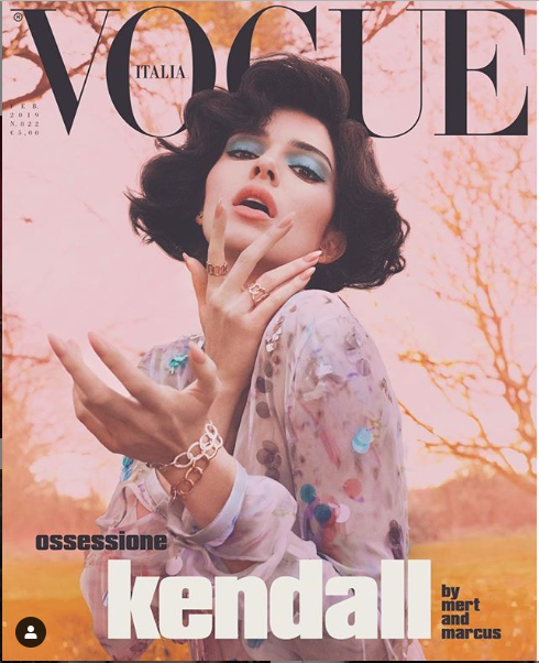 Kendall Jenner strips completely naked ?for racy Italian Vogue shoot  (+18 photos)