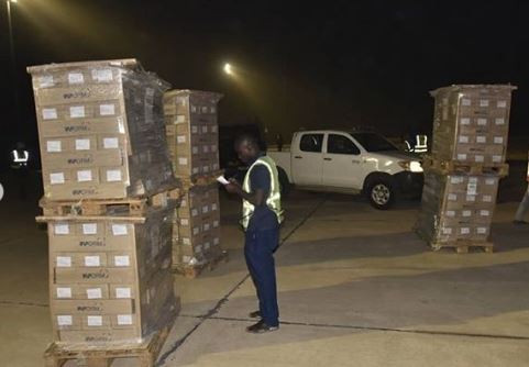 2019 Election:?Nigerian Air Force begins airlift of election?materials for INEC (Photos)