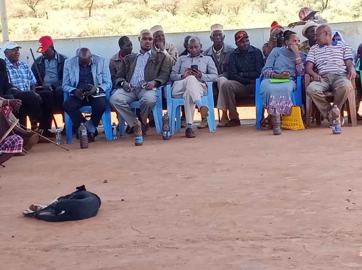 Residents serve dirty water to politicians after they failed to provide potable water (hilarious photos)