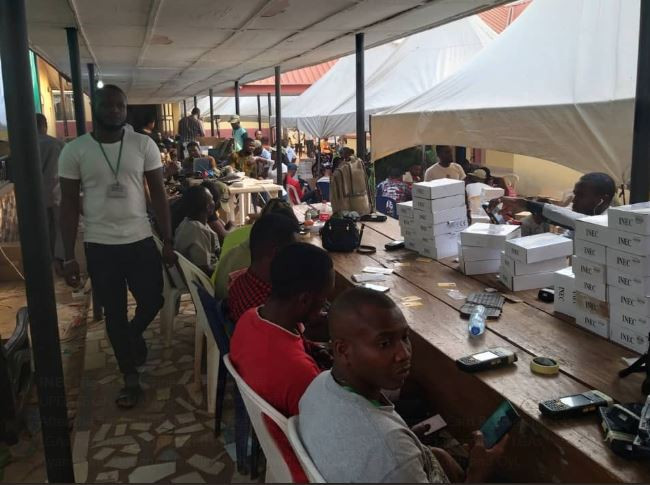 Photo:?INEC replaces burnt card readers for?14 LGAs In Anambra State
