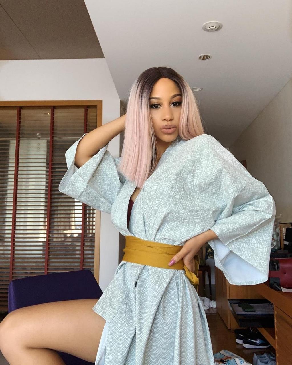 Davido blasts lady