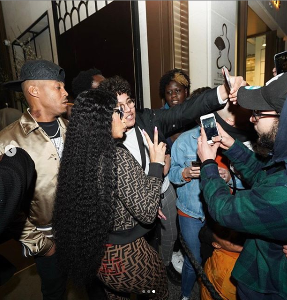 Nicki Minaj shares loved-up photos with her man as they pose together in?front of the Eiffel Tower?