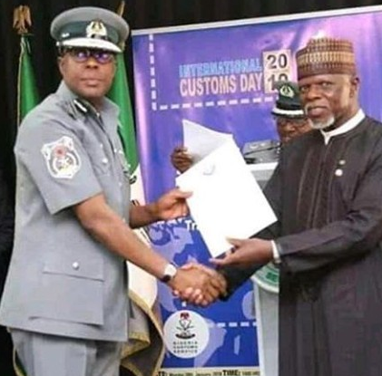Nigeria Customs Service promotes officer who rejected $420k bribe