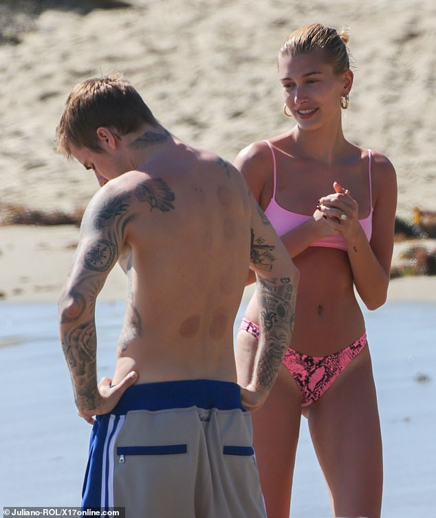 Justin Bieber and his wife Hailey Baldwin enjoy fun day at Laguna Beach (Photos)