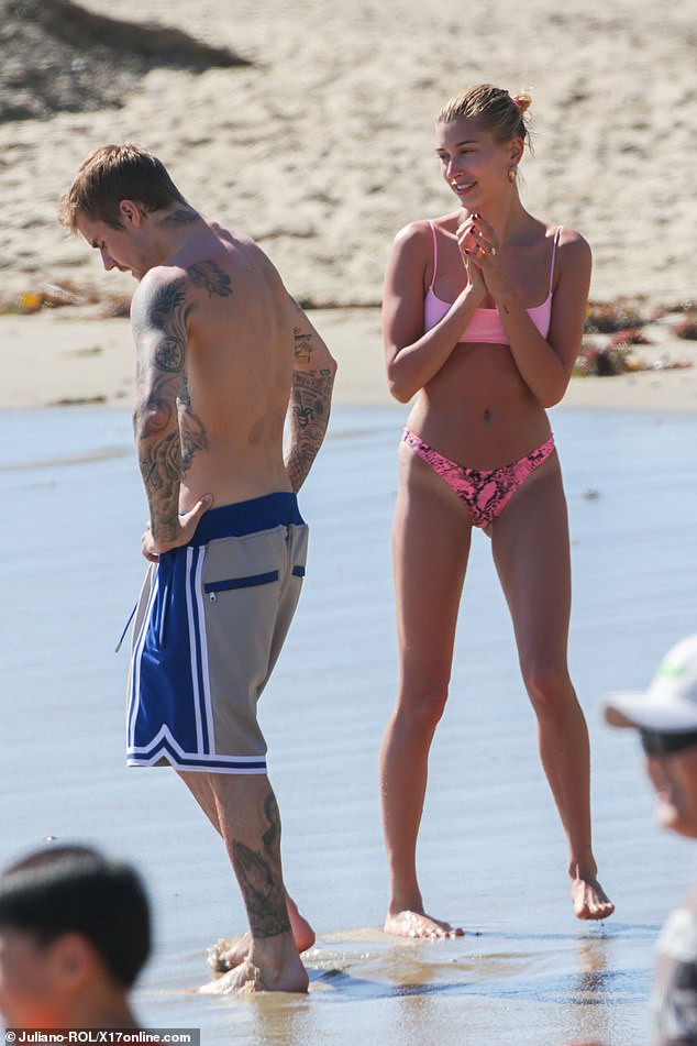 Justin Bieber and his wife Hailey Baldwin enjoy fun day at Laguna Beach (Photos)
