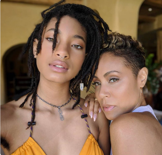Twitter users react to Willow Smith