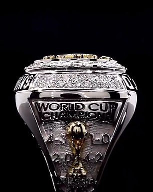 Manchester United star Paul Pogba buys World Cup championship rings for the entire France team (Photos)