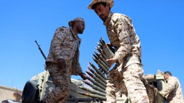 A Member of Misrata forces, under the protection of Tripoli's forces, prepares himself to go to the front line in Tripoli Libya April 8, 2019