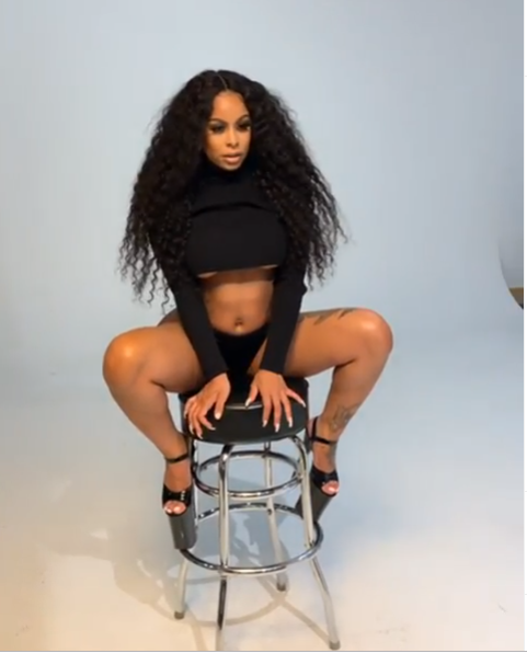Alexis Skyy flaunts her backside in sexy new photos?