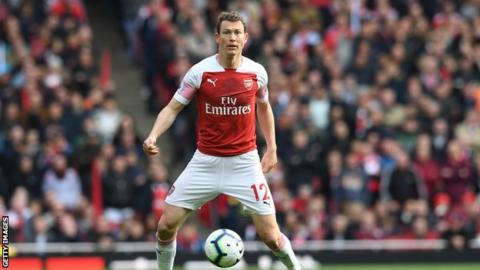 Stephan Lichtsteiner in action for Arsenal