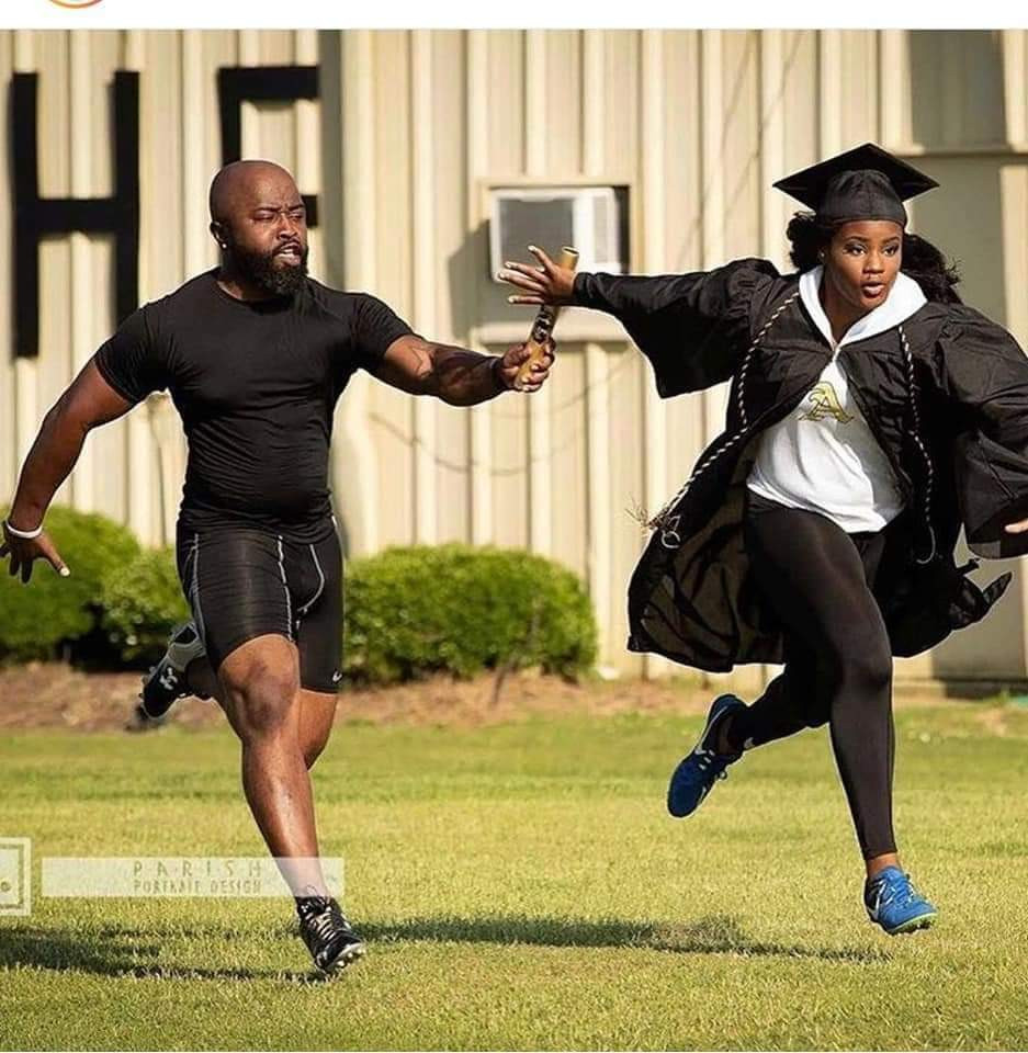 Check out these lovely father - daughter graduation photos