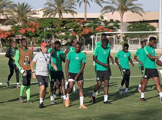 Update:?Super Eagles call off their?strike in Egypt over unpaid allowances