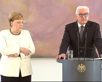German Chancellor?Angela Merkel seen shaking in public for second time in two weeks