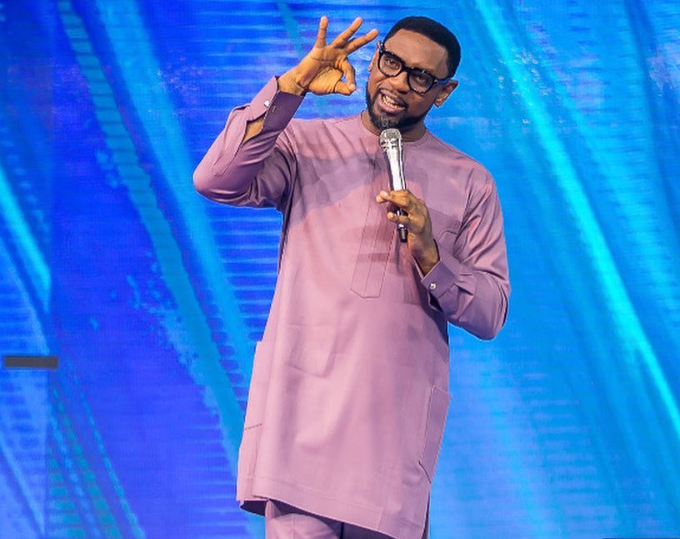 Rape allegation: Nigerians storm COZA pastor, Biodun Fatoyinbo