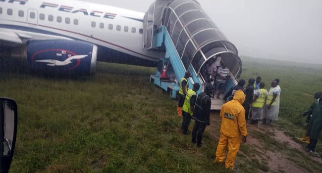 Tragedy averted as Air Peace Plane Overshoots Runway In Port Harcourt, lands inside bush (video)