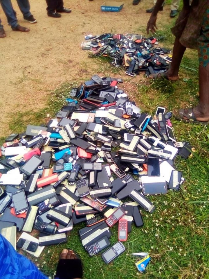 Exam malpractices: Management of The Polytechnic Ibadan burns phones seized from students