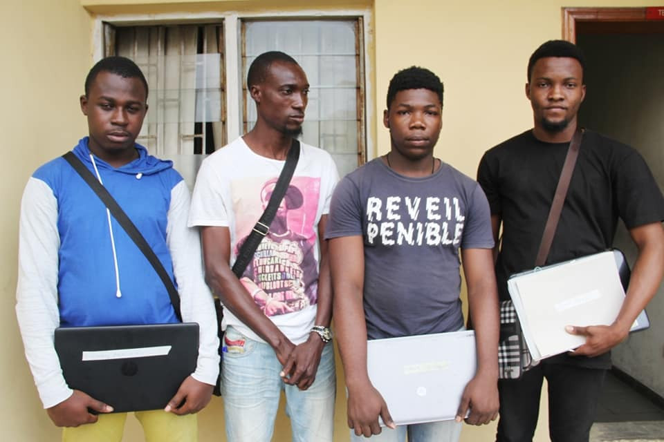 Immigration Officer, 14 passport racketeers arrested by EFCC