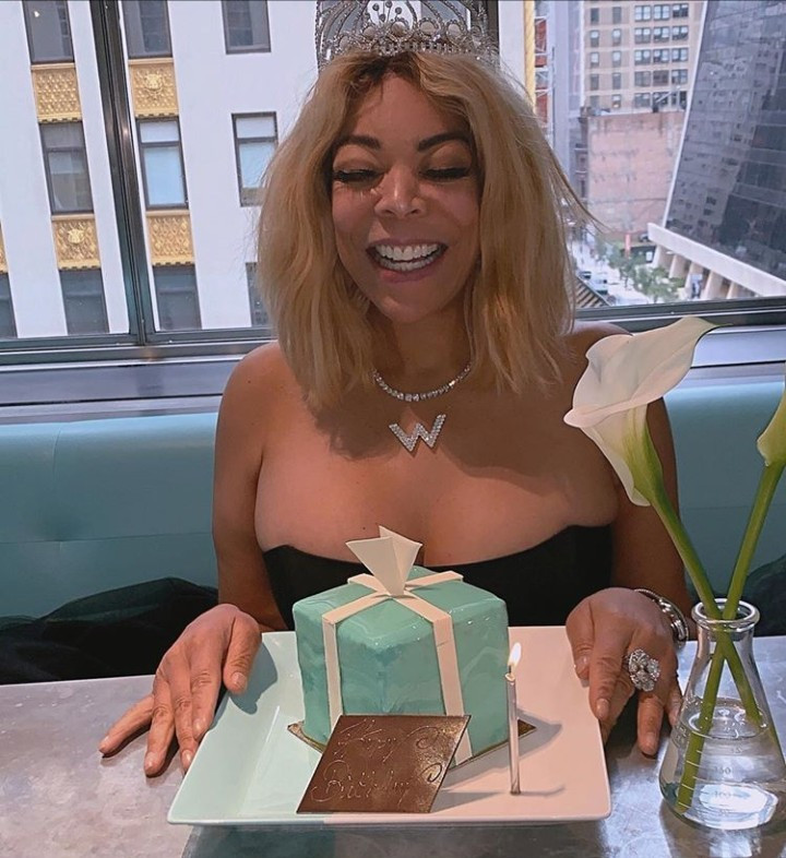 Wendy Wiliams pampers herself as she celebrates her 55th birthday (photos)