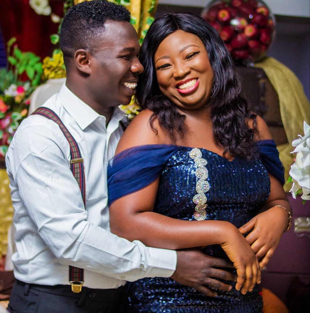 Comedian Dele Omo Woli weds his heartthrob (photos)