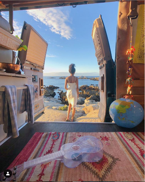 Meet Jennelle Eliana, the stylish 19-year-old girl who lives in a van (Photos)