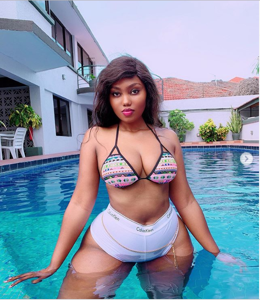 Endowed Tanzanian model, Sanchi puts her massive curves on display in new photos?