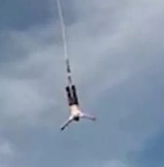 Bungee jump rope breaks and sends man plunging several meters to the ground (video)