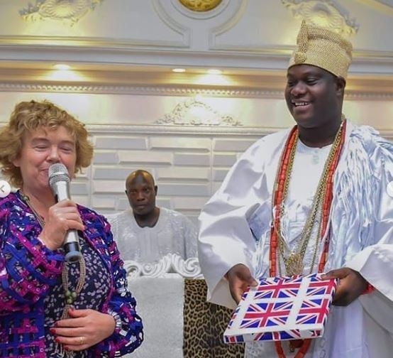 Photos:?British High Commissioner, Catriona Laing visits Ooni Of Ife