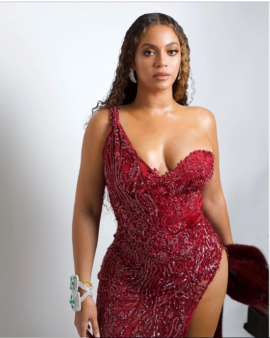 Beyonce shares stunning new photos