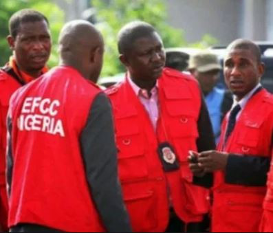 EFCC arrests Kwara State director, 6 microfinance bank MDs over alleged N2bn SME fraud