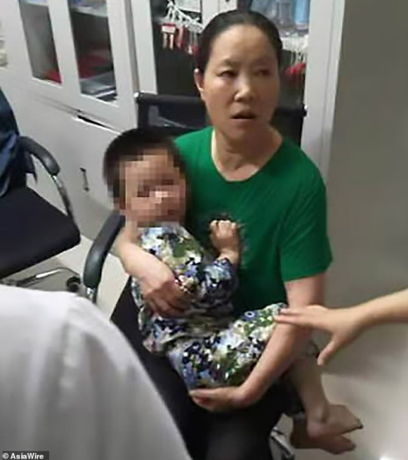 Moment quick-thinking neighbours catch 3-year-old boy after he fell from a 6-storey building