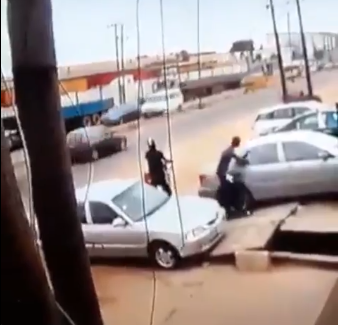CCTV captures the moment robbers in Lagos broke the glass of a car using just salt and saliva