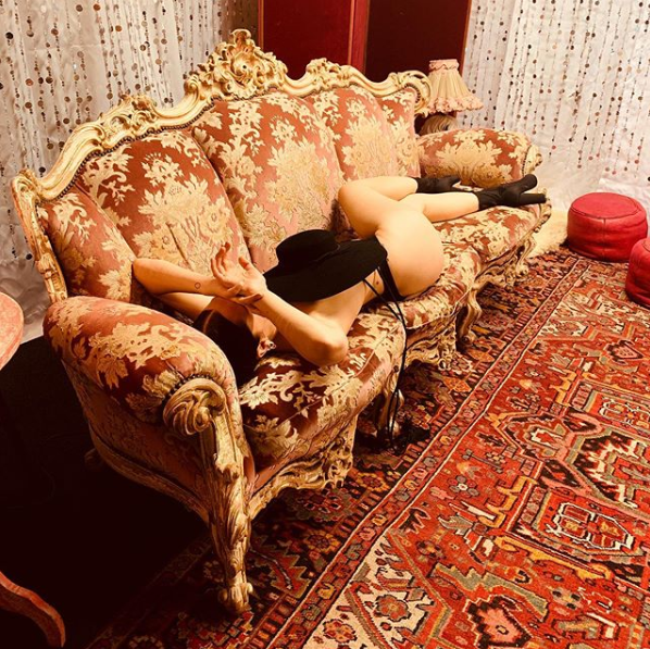 Singer, Jessie J poses naked on Instagram