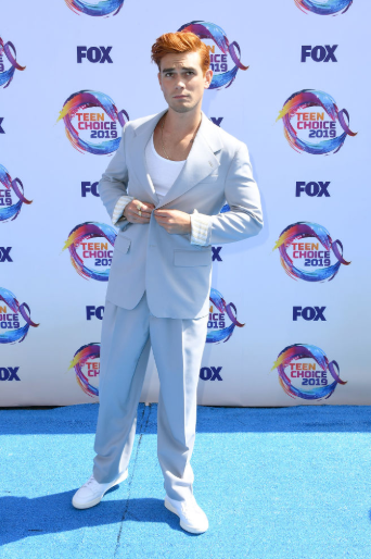 Red carpet moment from 2019 Teen Choice Awards (photos)