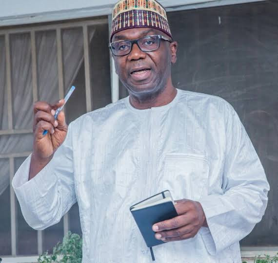 Governor Abdulrazaq locks out Kwara workers over lateness