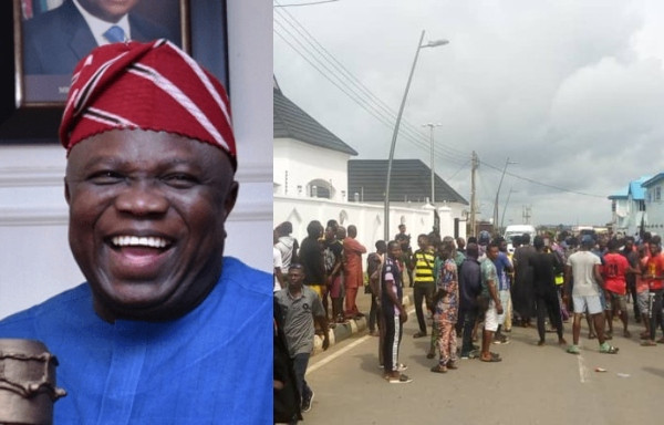 Moment Epe residents stopped EFCC operatives from entering Ambode