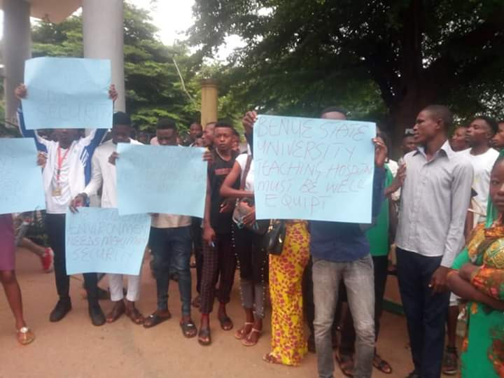 Students of Benue State University shut down entire campus in protest over shooting of student leader by suspected cultist