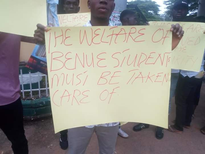 Students of Benue State University shut down entire campus in protest over shooting of student leader by suspected cultist
