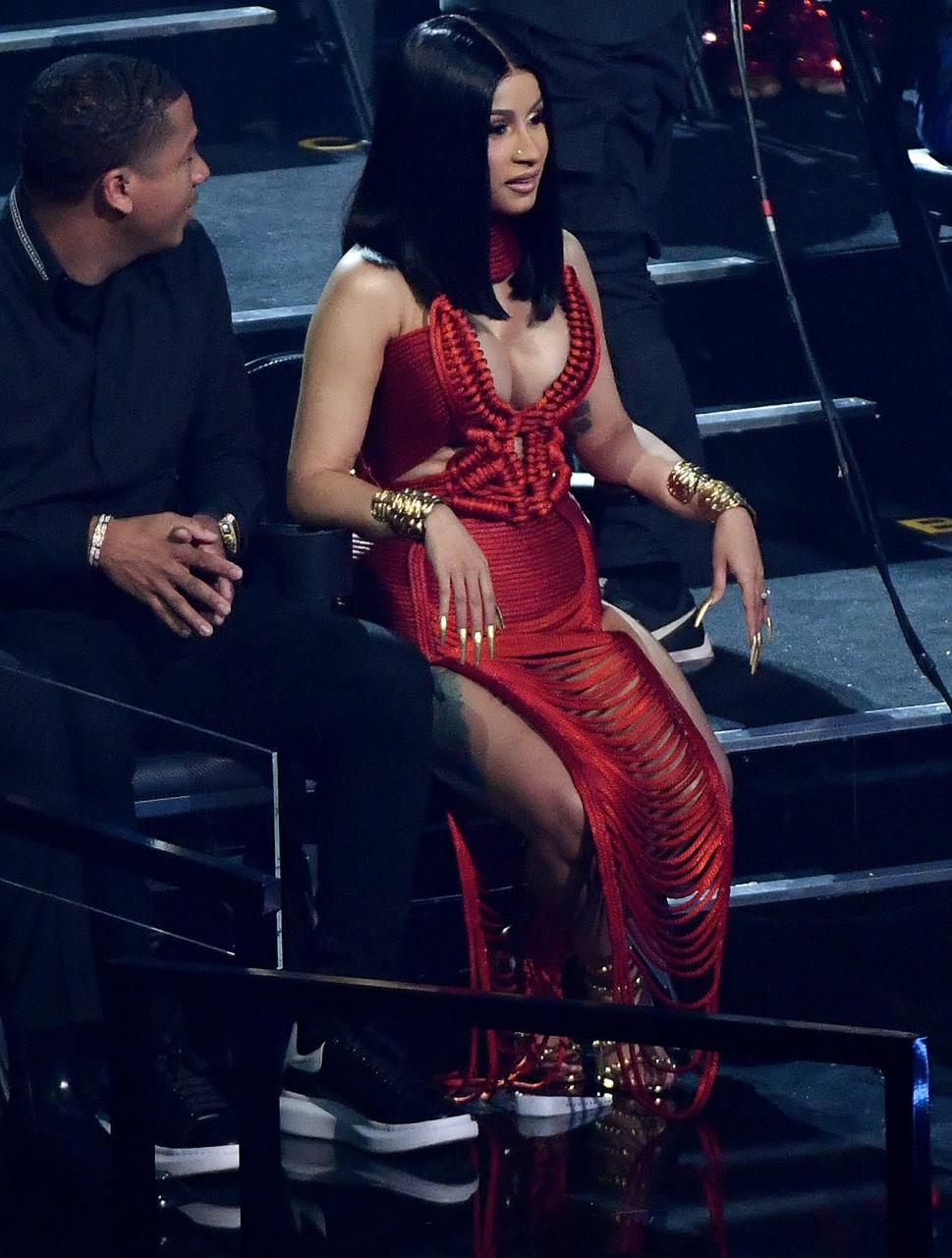 Cardi B was a vision in red at the 2019 VMAs