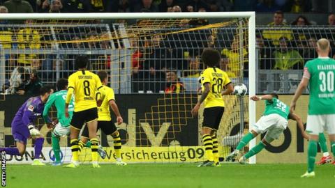 Marco Friedl goal for Werder Bremen at Borussia Dortmund