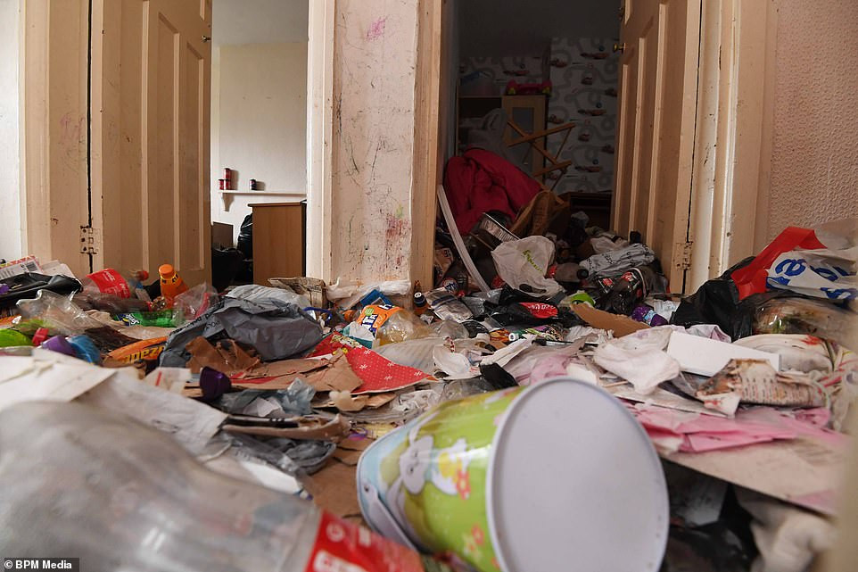 See what tenant did at her apartment before packing out from her landlord
